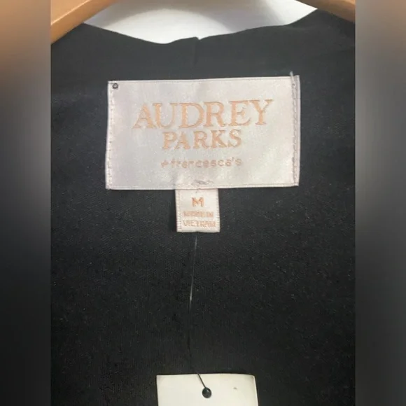 FRANCESCA’S Pearl Mini Dress - Picture 9 of 12